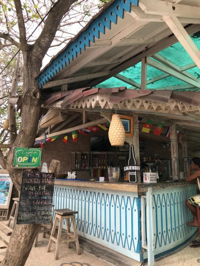 The Exile Sunset Bar & Bungalow Τζίλι Τραγουανγκάν Εξωτερικό φωτογραφία