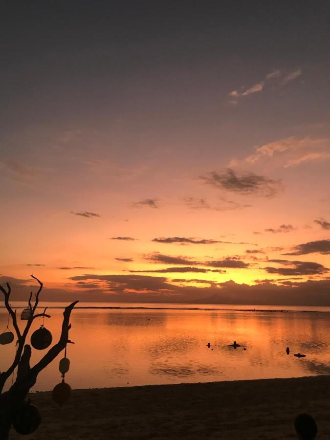 The Exile Sunset Bar & Bungalow Τζίλι Τραγουανγκάν Εξωτερικό φωτογραφία