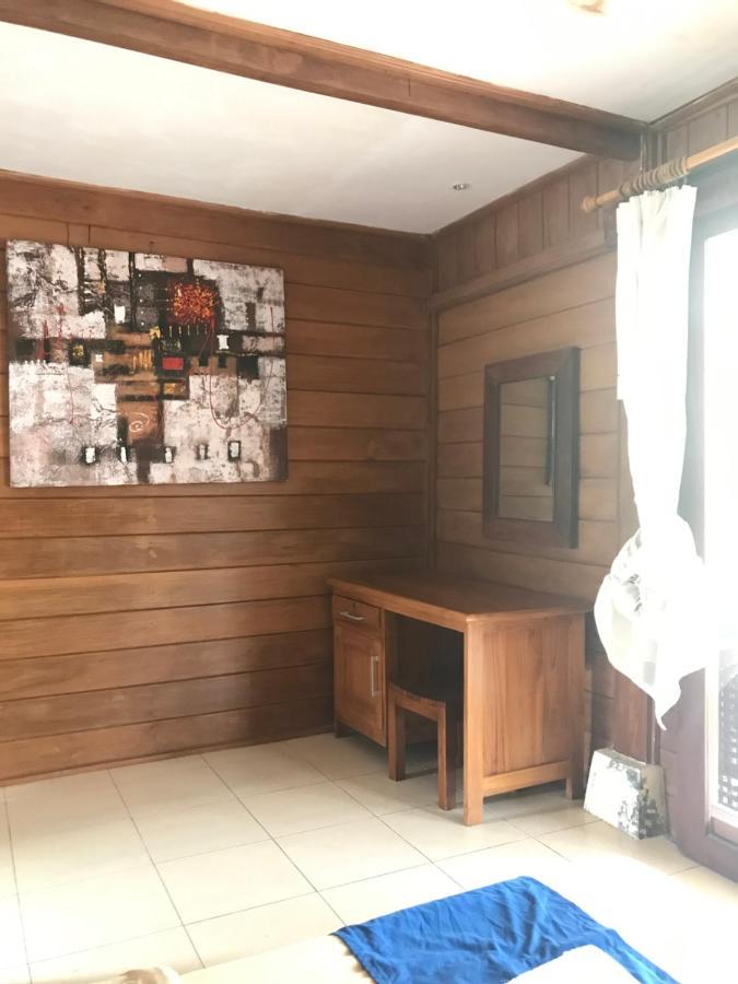 The Exile Sunset Bar & Bungalow Τζίλι Τραγουανγκάν Εξωτερικό φωτογραφία